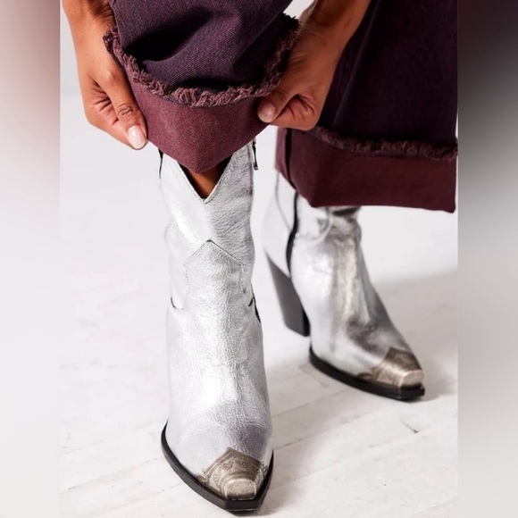 Free People Brayden Metallic Leather Metal Toe Western Cowboy Boots Booties 8.5 - Picture 2 of 16